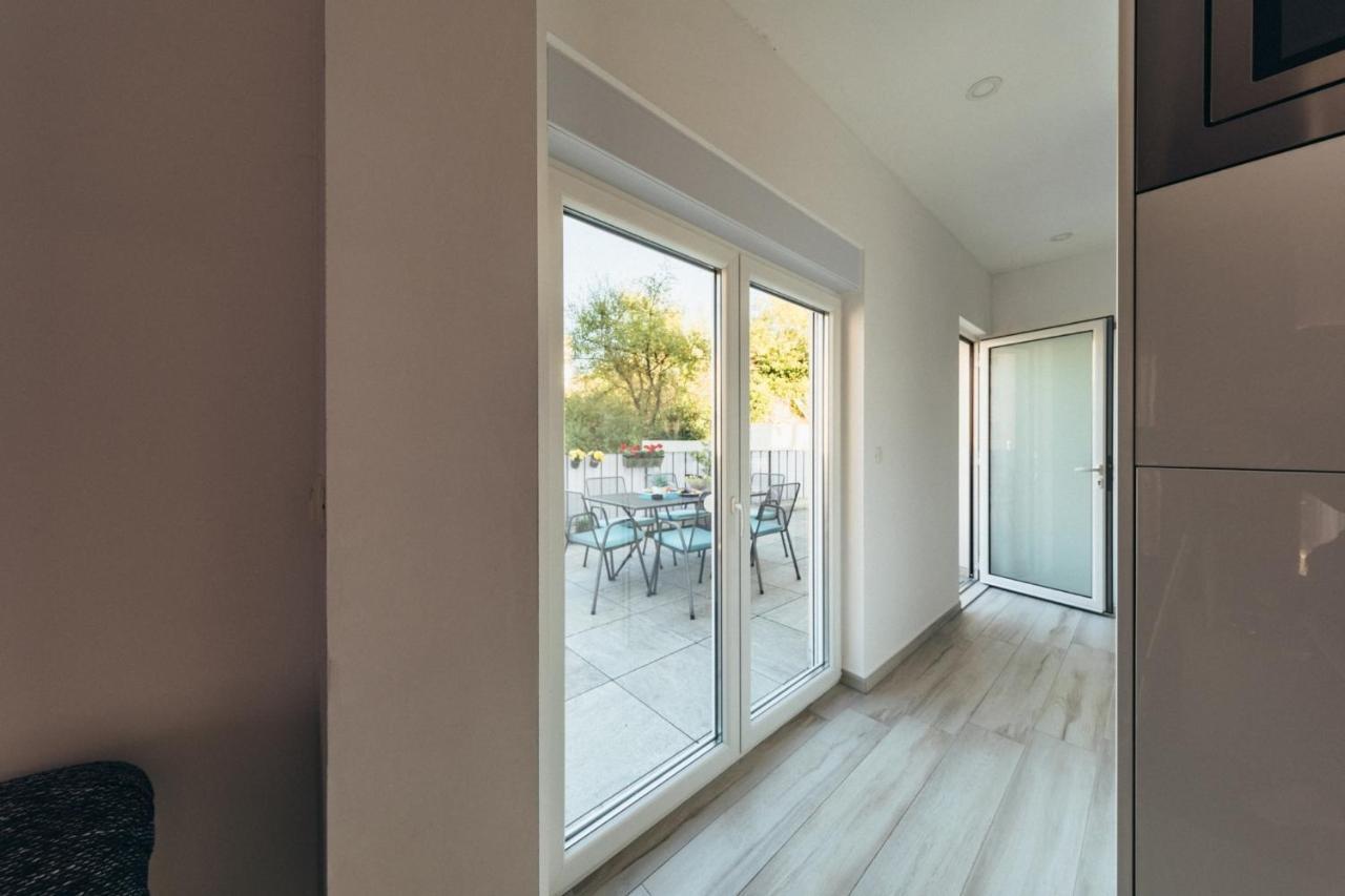Apartment Gina Trogir Exterior foto