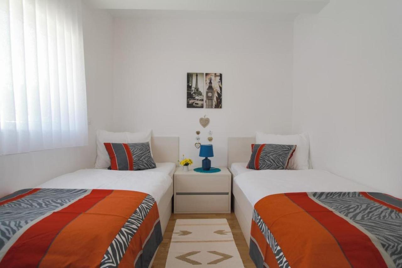 Apartment Gina Trogir Exterior foto